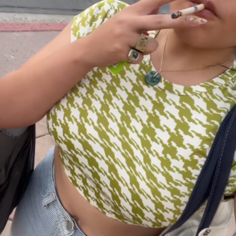 Urban Outfitters Abstract Houndstooth Bow Tie Satin Backless Top🍏 - Picture 2 of 11